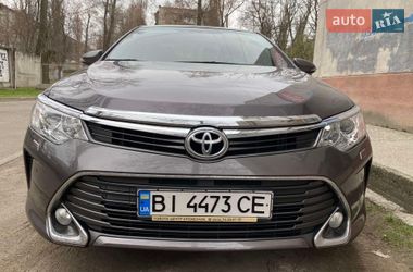 Седан Toyota Camry 2015 в Кременчуці