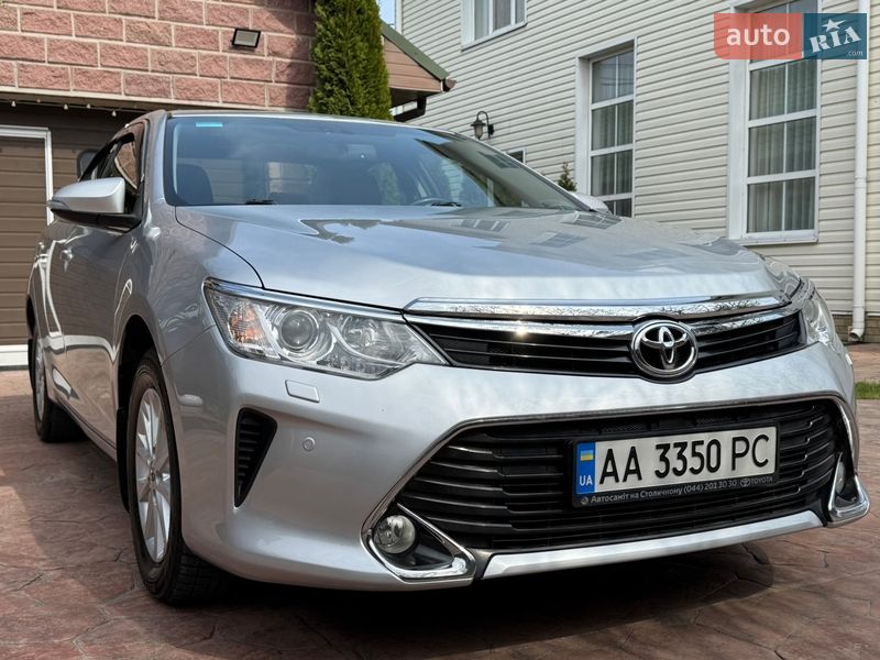 Toyota Camry 2016