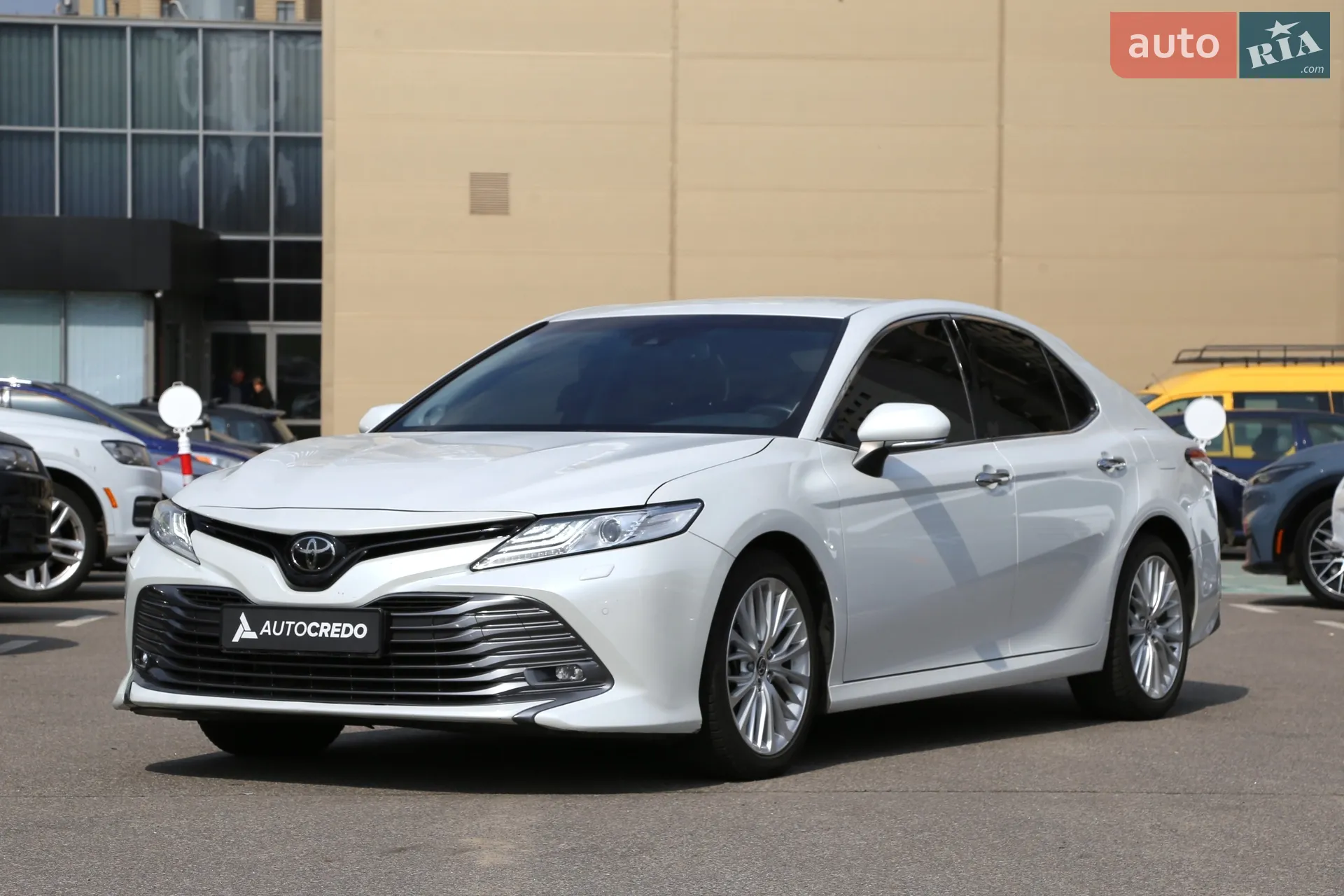 2020 Toyota Camry - мініатюра 3