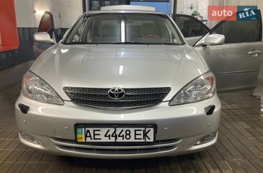 Седан Toyota Camry 2004 в Днепре