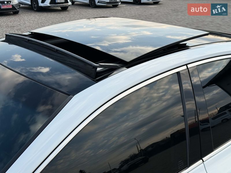 Седан Toyota Camry 2019 в Луцьку