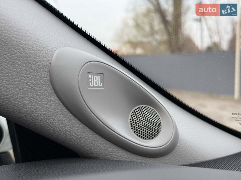 Седан Toyota Camry 2019 в Луцьку