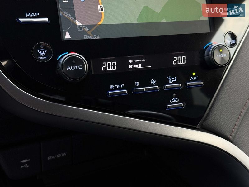 Седан Toyota Camry 2019 в Луцьку