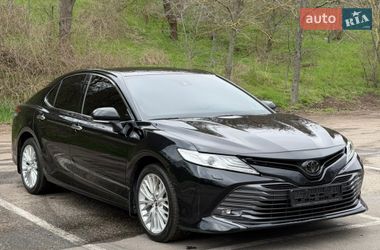 Седан Toyota Camry 2018 в Одессе