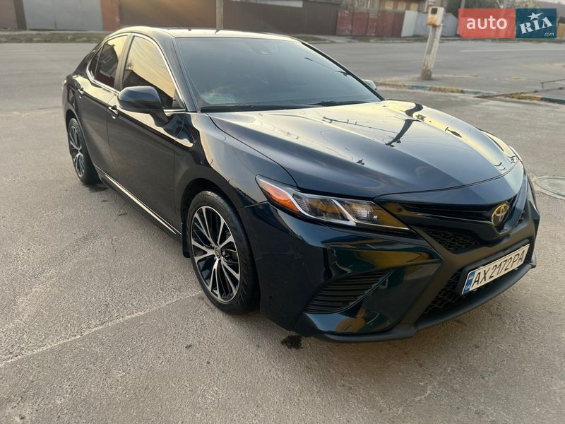 Седан Toyota Camry 2020 в Харькове фото Седан Toyota Camry 2020 в Харькове