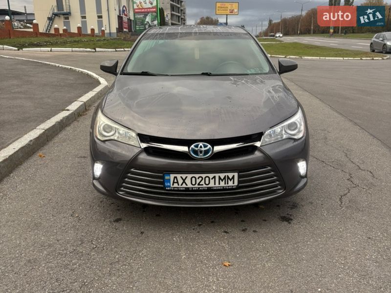 Toyota Camry 2016