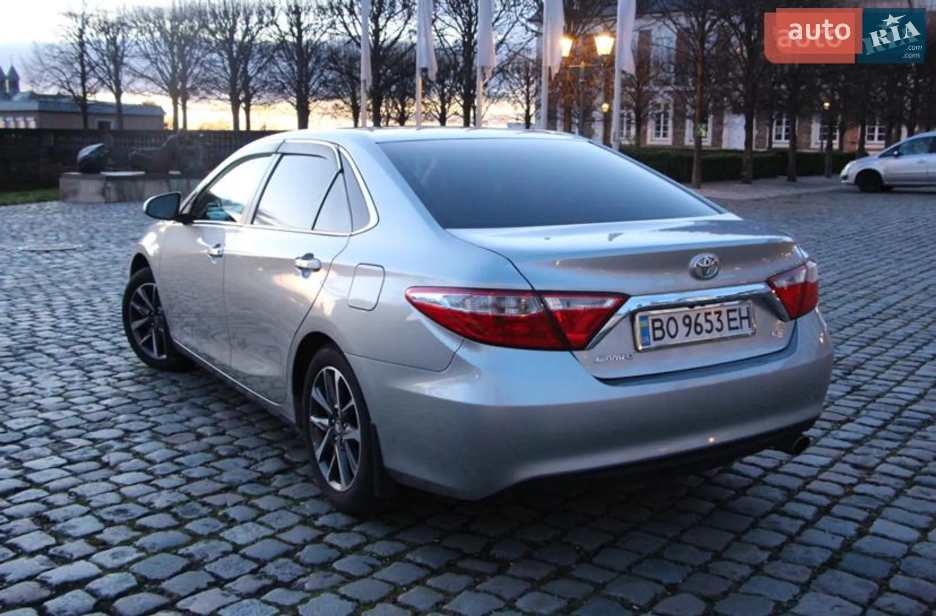 2016 Toyota Camry - мініатюра 31