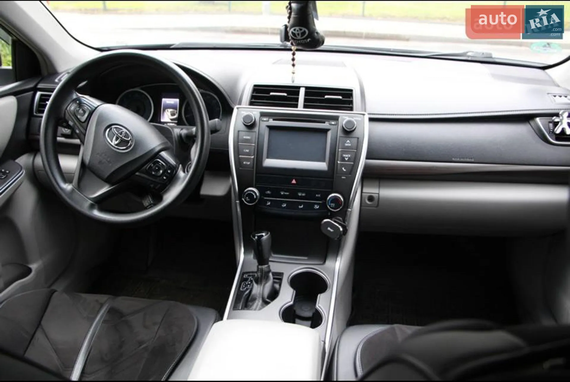 2016 Toyota Camry - мініатюра 36