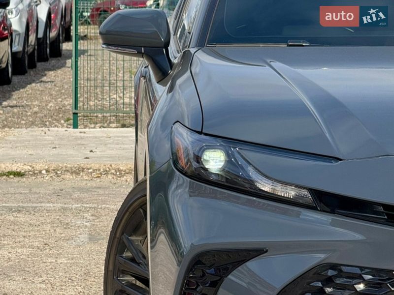 Седан Toyota Camry 2024 в Киеве