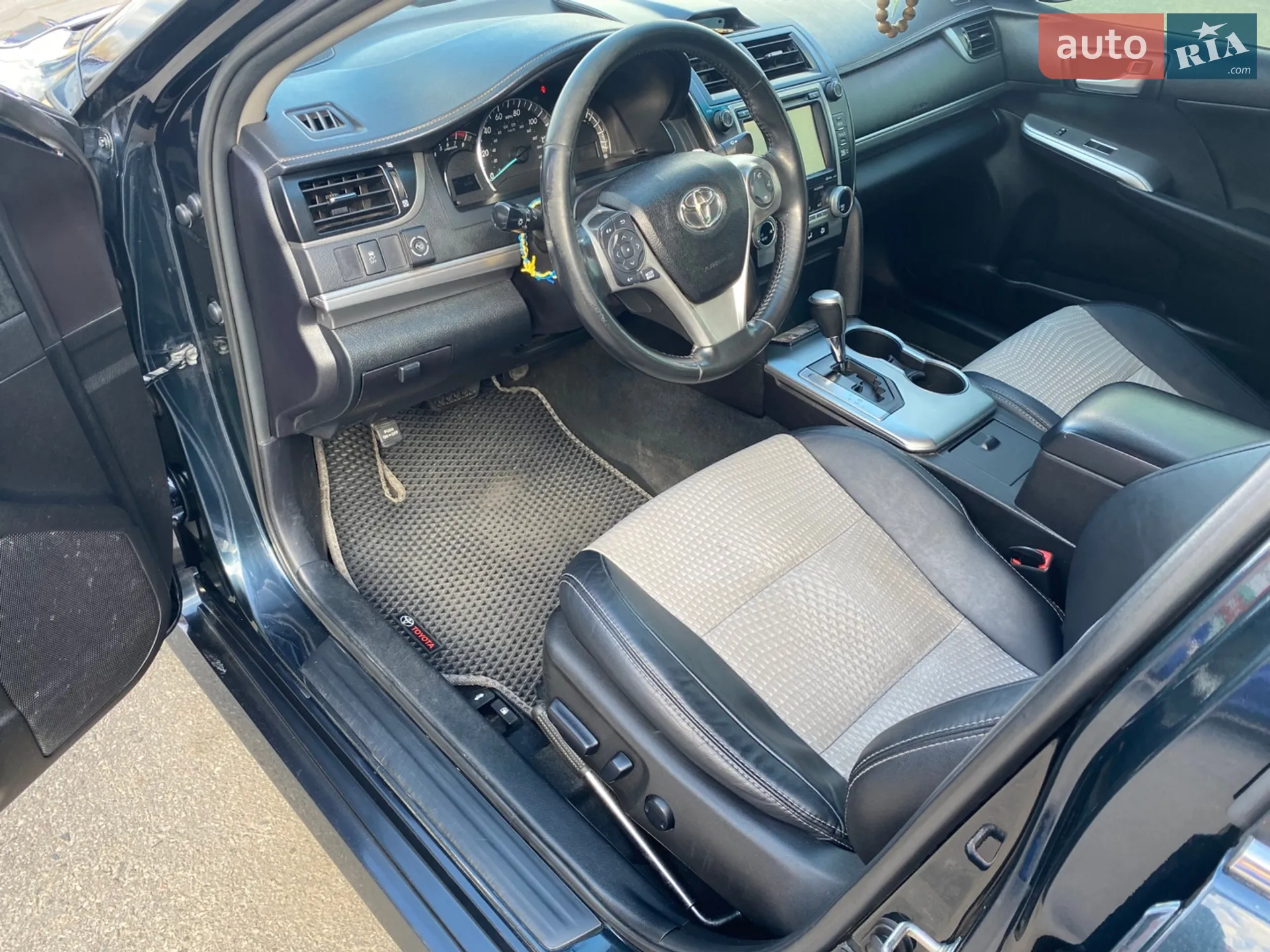 2014 Toyota Camry - мініатюра 9