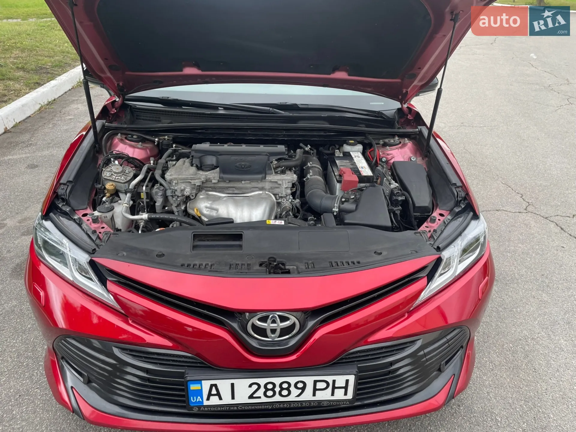 2018 Toyota Camry - мініатюра 16