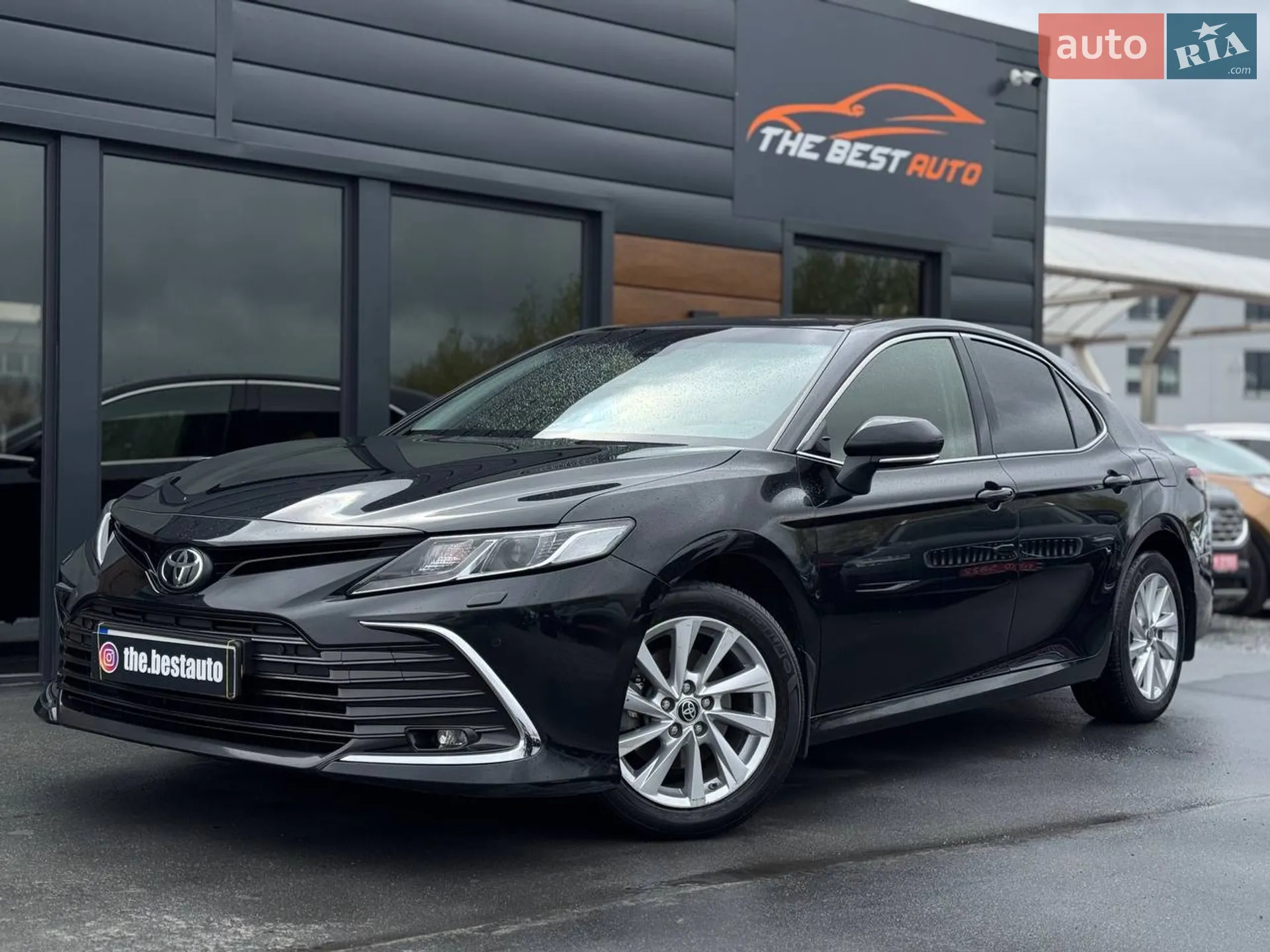 2022 Toyota Camry - фото 1