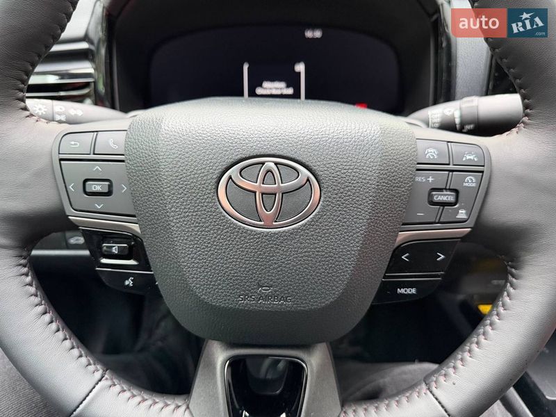 Седан Toyota Camry 2024 в Києві