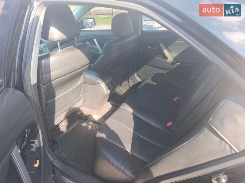 Седан Toyota Camry 2007 в Днепре
