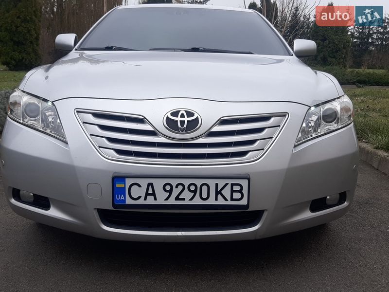 Седан Toyota Camry 2007 в Умані