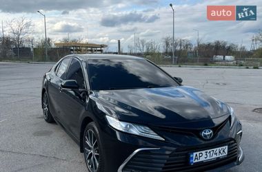 Седан Toyota Camry 2021 в Запорожье