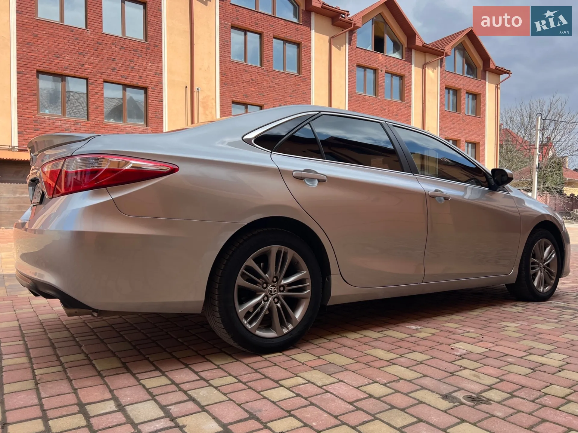 2016 Toyota Camry - мініатюра 6