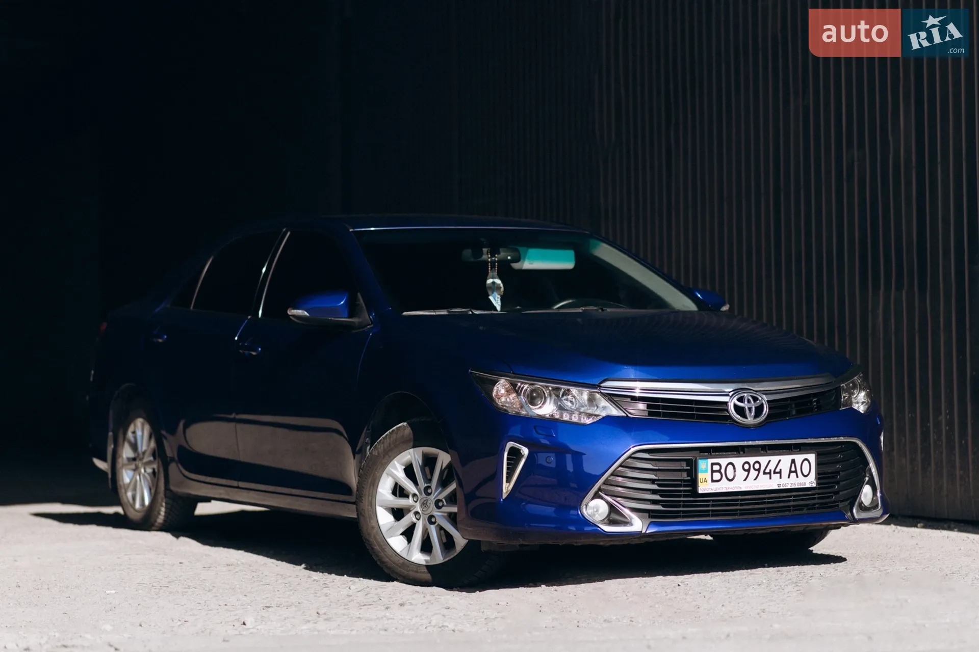 2016 Toyota Camry - мініатюра 4
