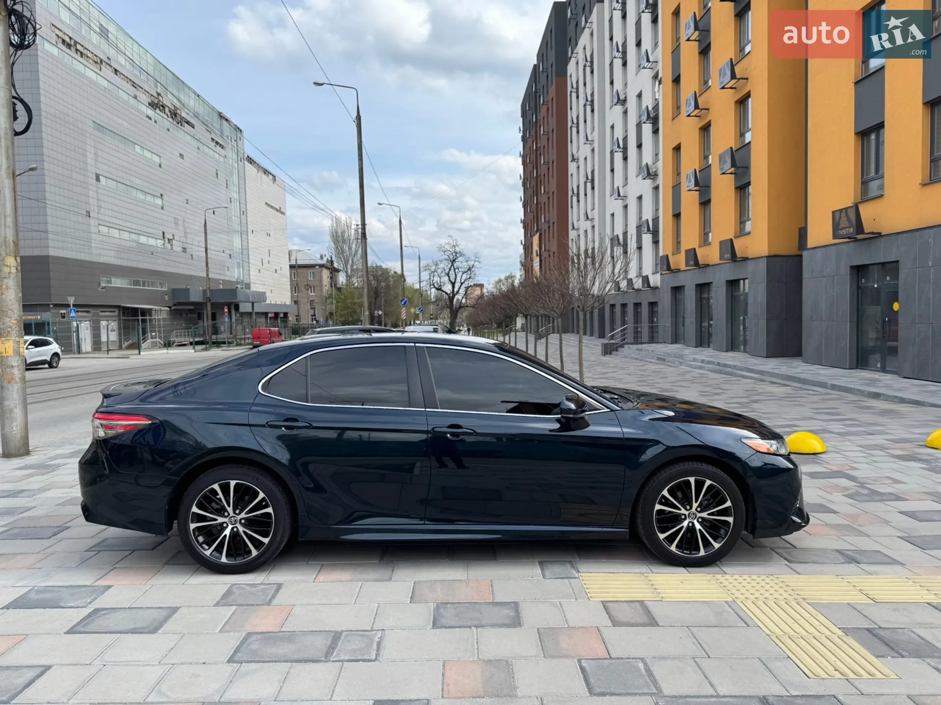 2018 Toyota Camry - мініатюра 21