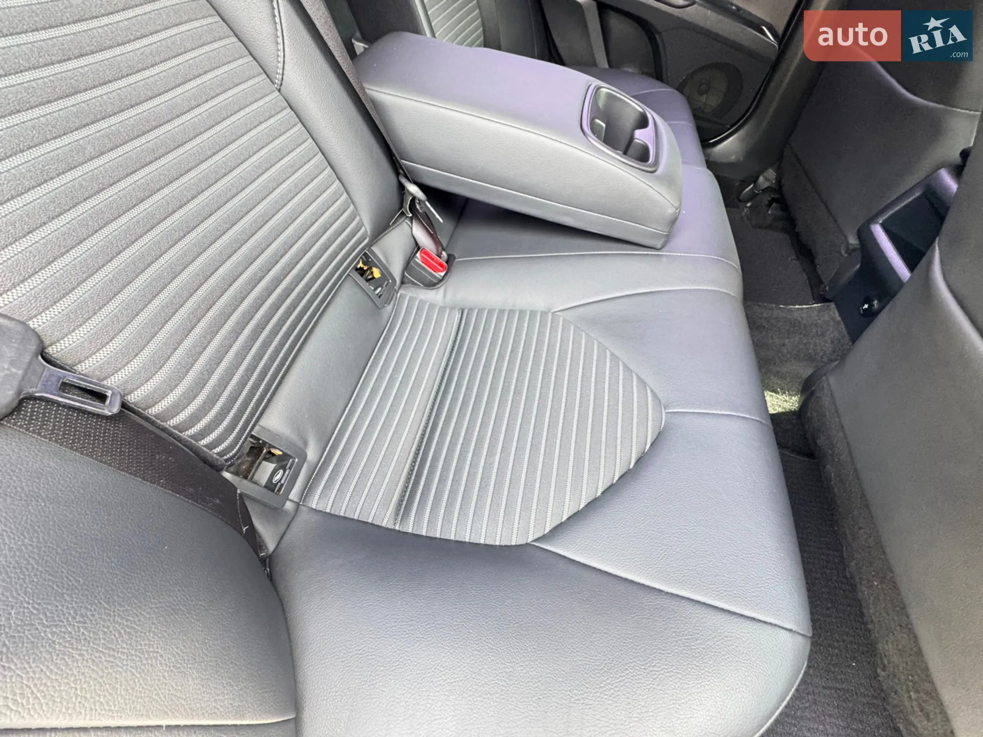 2018 Toyota Camry - мініатюра 46
