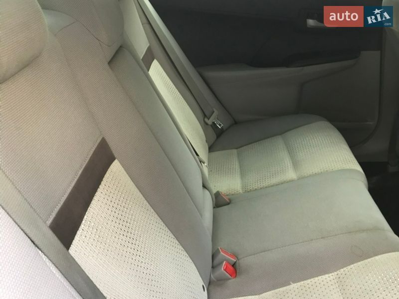 Седан Toyota Camry 2014 в Запорожье