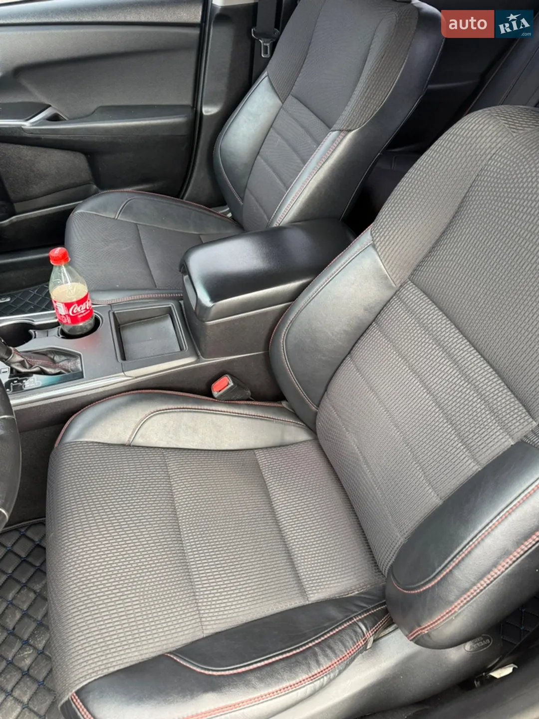 2016 Toyota Camry - мініатюра 9