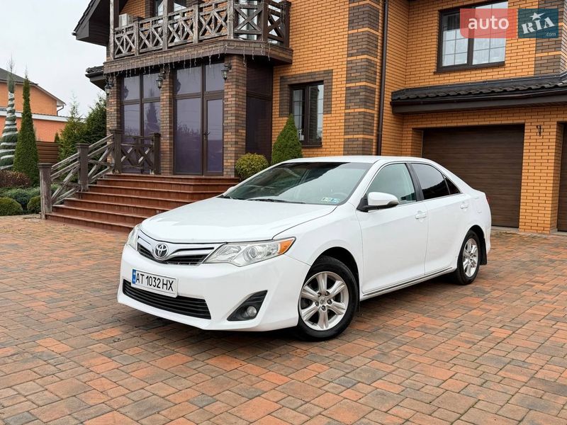 Toyota Camry 2012