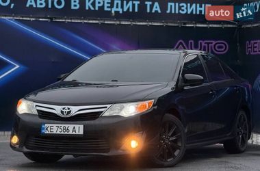 Седан Toyota Camry 2011 в Запорожье