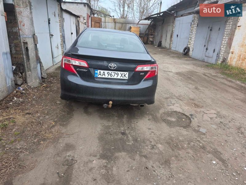 Седан Toyota Camry 2014 в Киеве фото 6 Седан Toyota Camry 2014 в Киеве