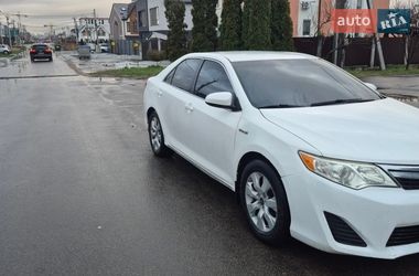 Седан Toyota Camry 2014 в Києві