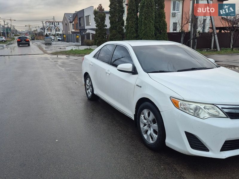 Toyota Camry 2014