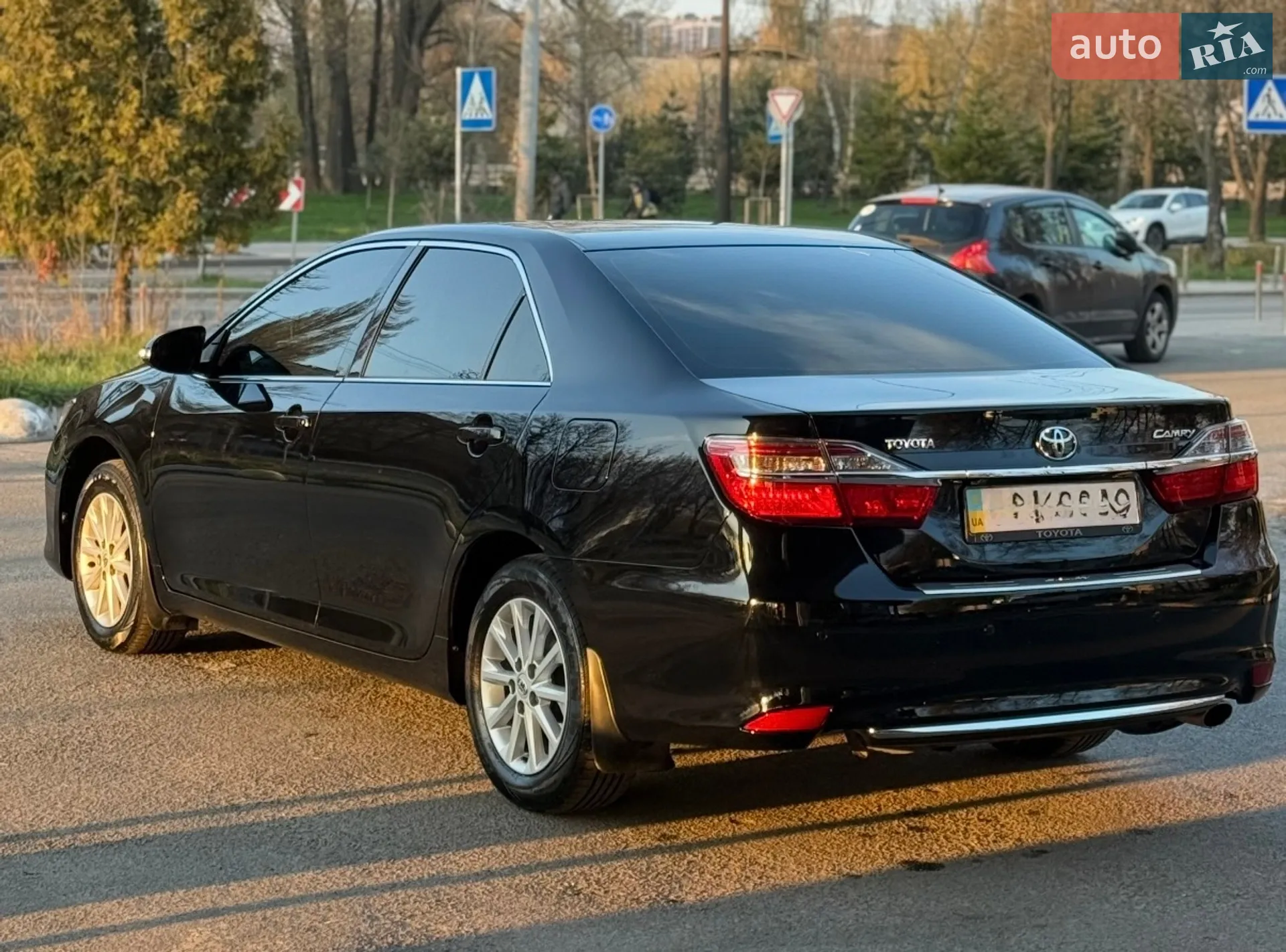 2017 Toyota Camry - мініатюра 13