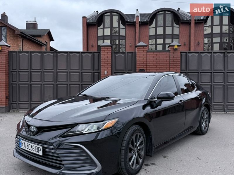 Седан Toyota Camry 2022 в Киеве фото Седан Toyota Camry 2022 в Киеве