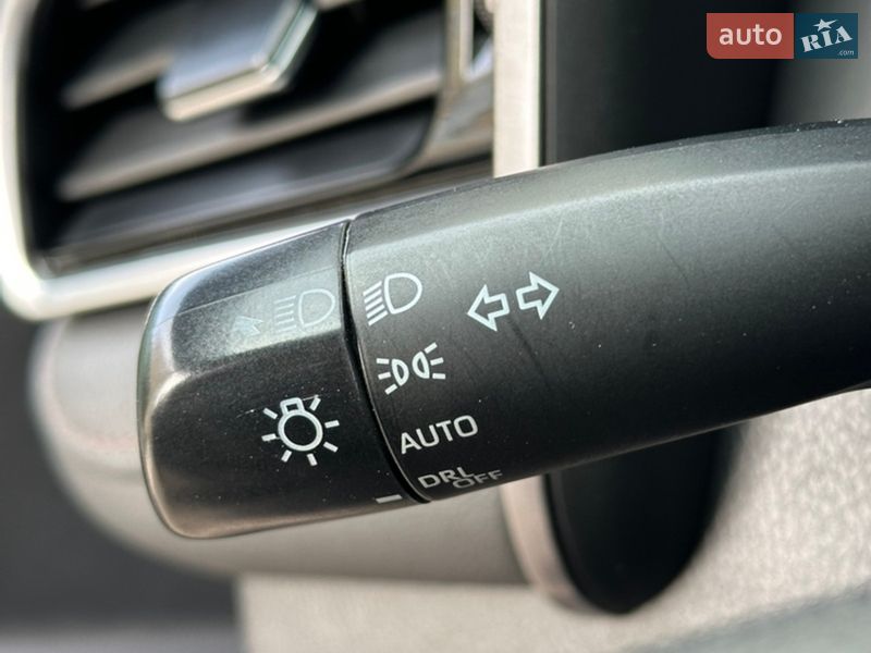 Седан Toyota Camry 2018 в Ровно фото 20 Седан Toyota Camry 2018 в Ровно