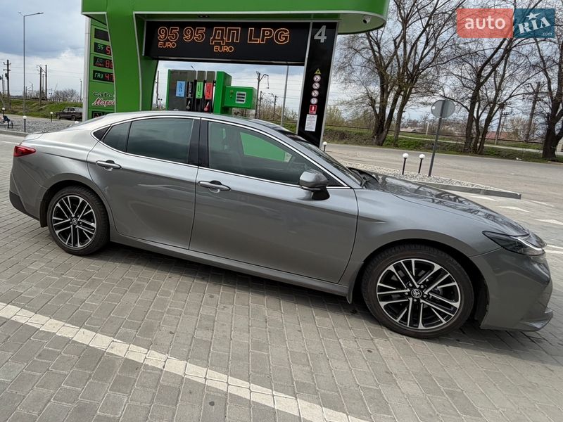 Седан Toyota Camry 2024 в Днепре фото 3 Седан Toyota Camry 2024 в Днепре