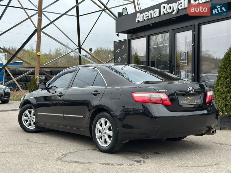 Седан Toyota Camry 2007 в Харькове
