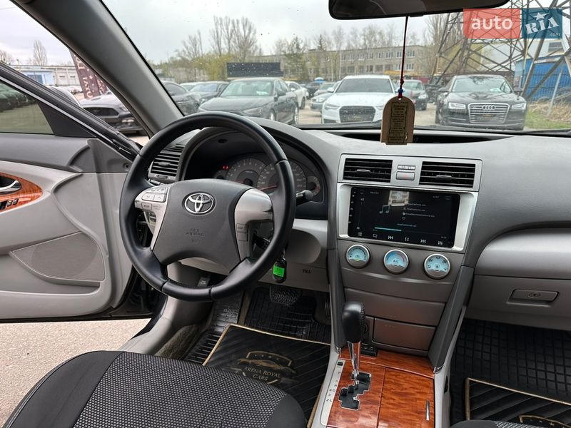 Седан Toyota Camry 2007 в Харькове