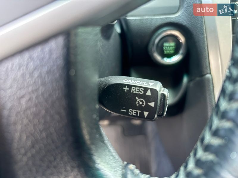 Седан Toyota Camry 2011 в Гадяче