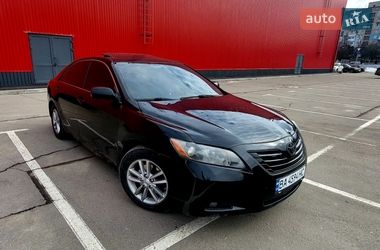 Седан Toyota Camry 2006 в Кропивницком