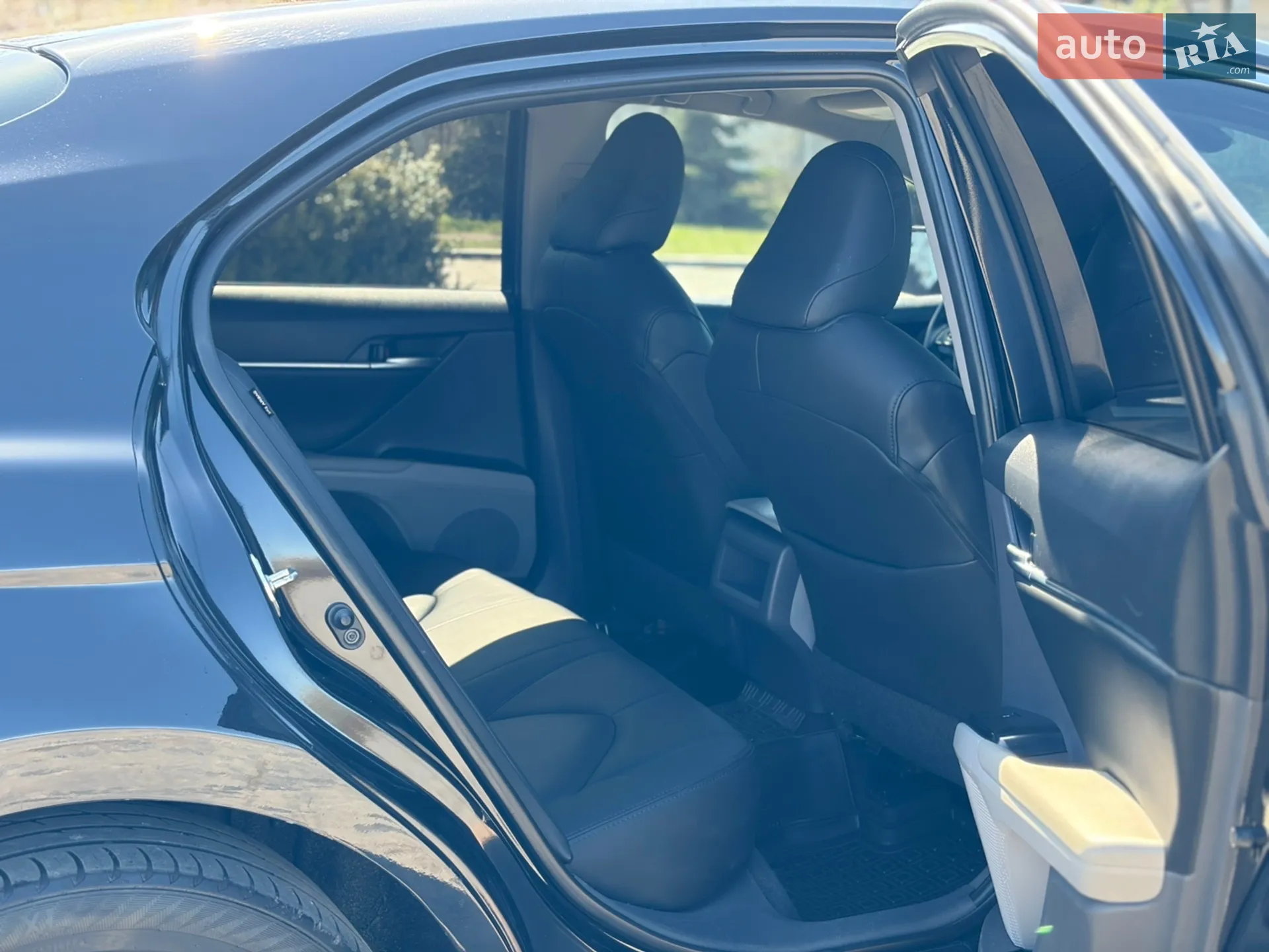 2018 Toyota Camry - мініатюра 9