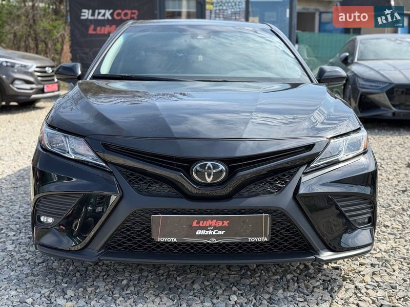 Седан Toyota Camry 2019 в Коломые