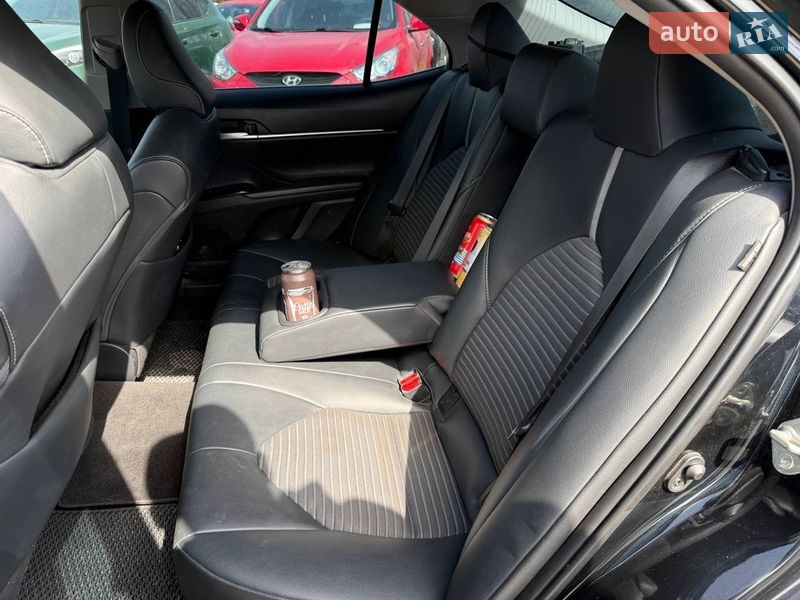 Седан Toyota Camry 2019 в Коломые