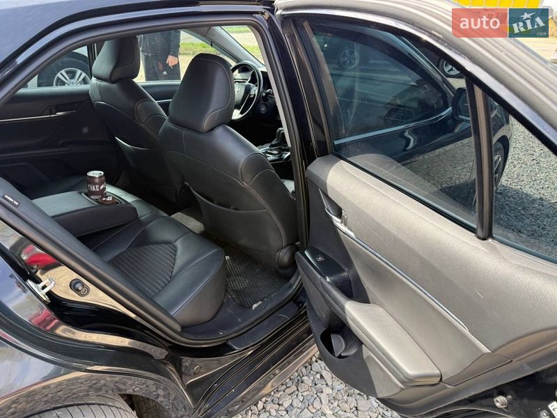 Седан Toyota Camry 2019 в Коломые