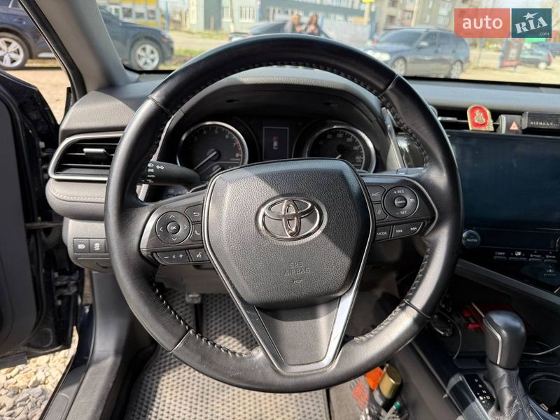 Седан Toyota Camry 2019 в Коломые