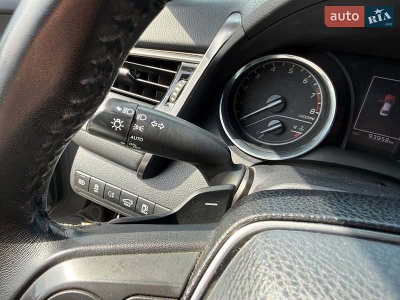Седан Toyota Camry 2019 в Коломые