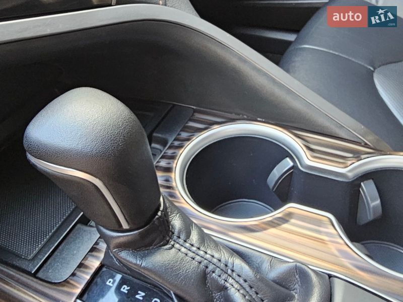 Седан Toyota Camry 2019 в Киеве фото 27 Седан Toyota Camry 2019 в Киеве