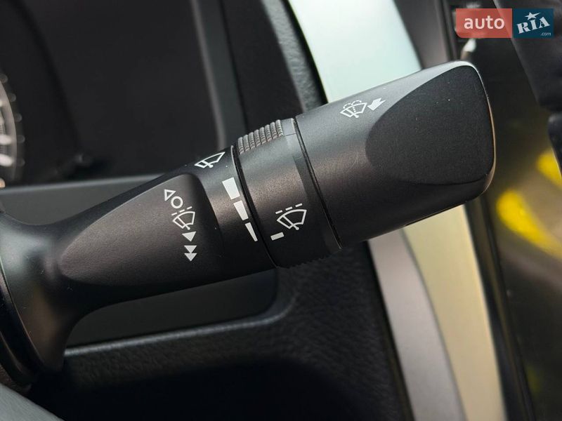 Седан Toyota Camry 2013 в Днепре