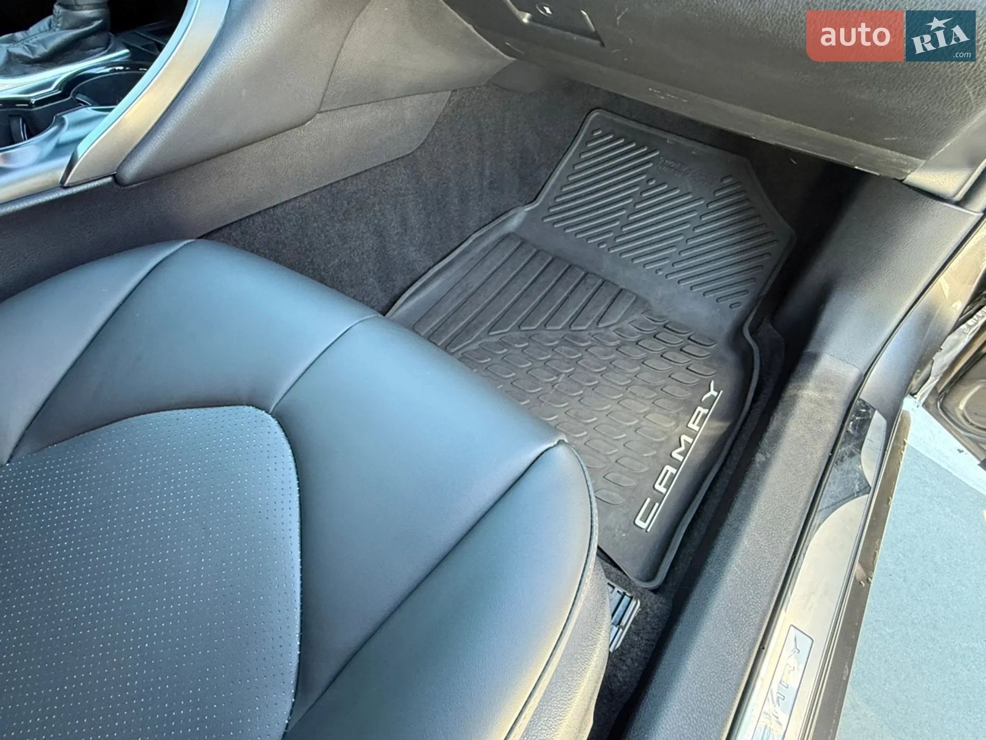 2019 Toyota Camry - мініатюра 47