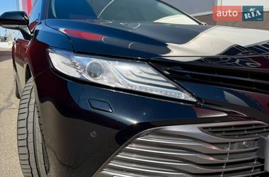 Седан Toyota Camry 2020 в Киеве