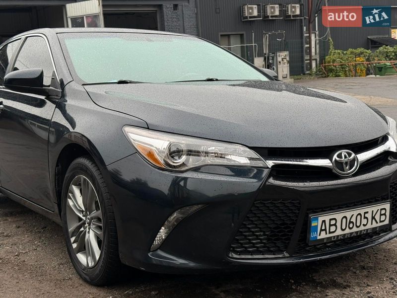 Toyota Camry 2016